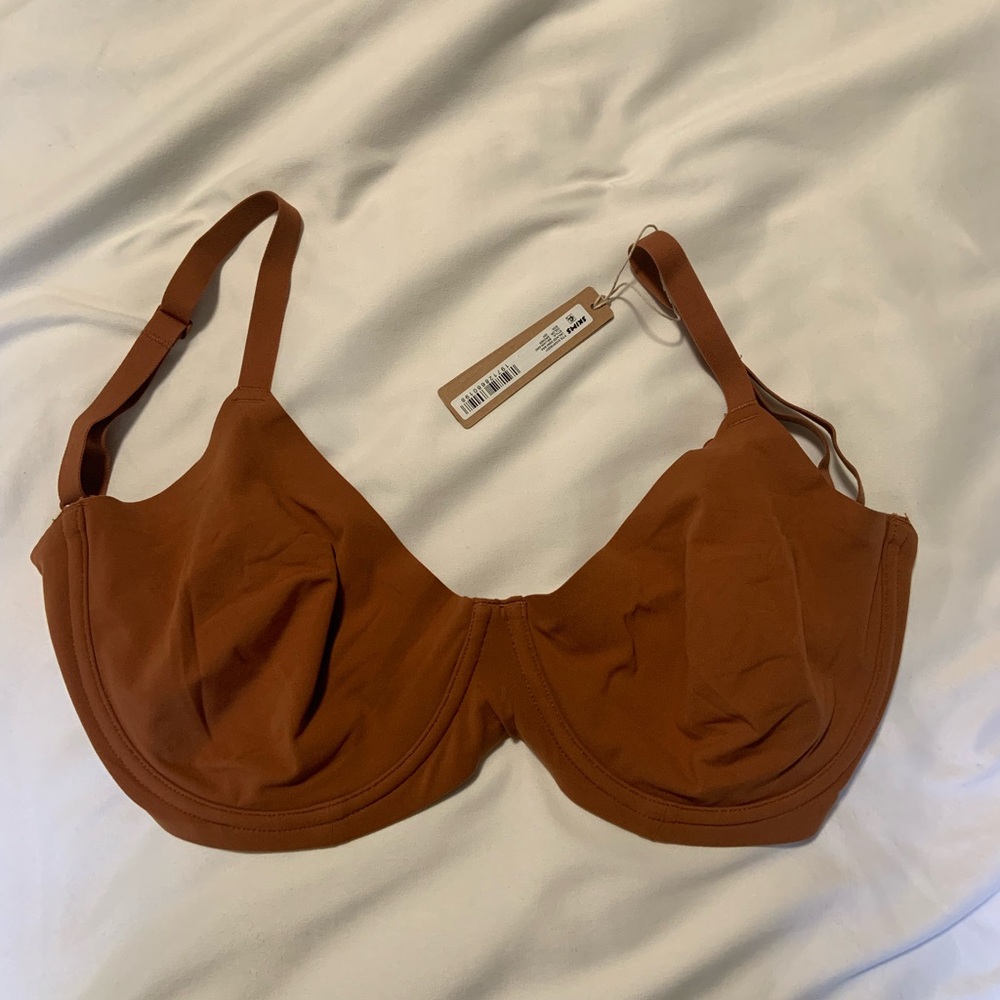 Skims fits everybody unlined Demi bra